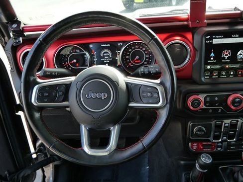 Used 2021 Jeep Wrangler Unlimited Rubicon image 18