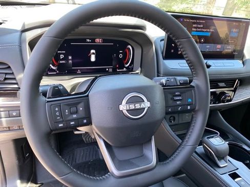 New 2026 Nissan Rogue Platinum AWD/4WD image 9