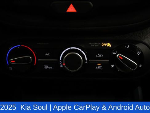 Used 2025 Kia Soul LX FWD image 20