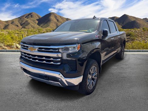 Used 2023 Chevrolet Silverado 1500 LTZ AWD/4WD image 2