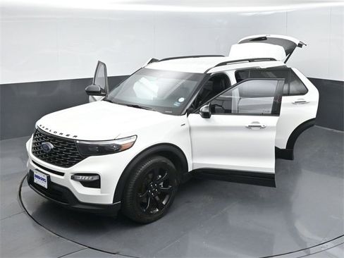 Used 2023 Ford Explorer ST-Line w/ Class IV Trailer Tow Package image 58