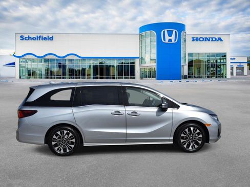 New 2026 Honda Odyssey Elite image 2