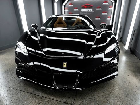 Used 2023 Ferrari SF90 Spider image 14