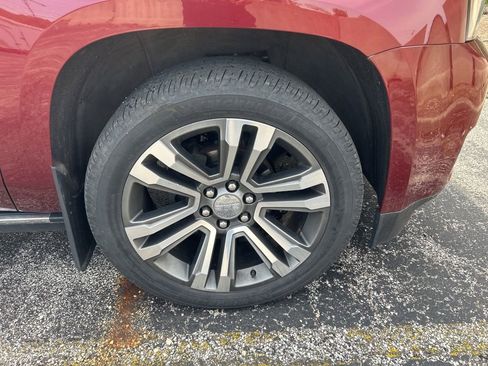 Used 2019 GMC Yukon Denali w/ Denali Ultimate Package AWD/4WD image 12