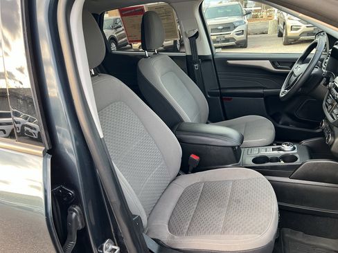 Used 2022 Ford Escape SE w/ SE Sport Appearance Package image 22