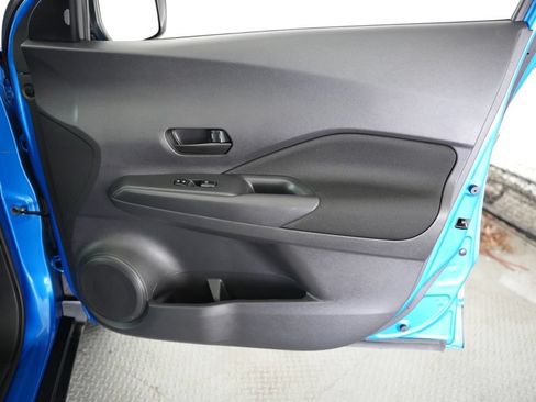Used 2022 Nissan Kicks S FWD image 40