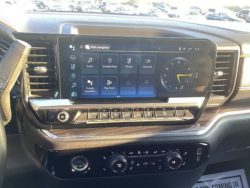 Used 2024 Chevrolet Silverado 1500 RST w/ Z71 Off-Road Package image 10