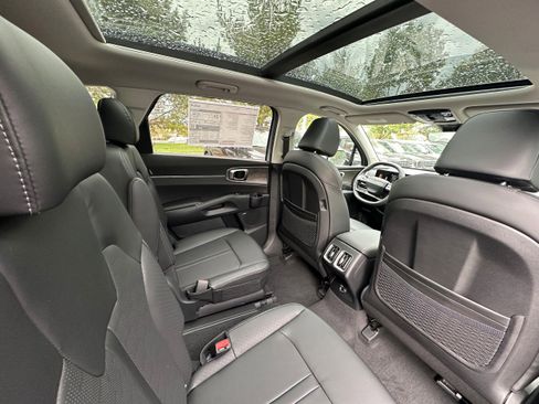 New 2026 Kia Sorento X-Line EX image 23