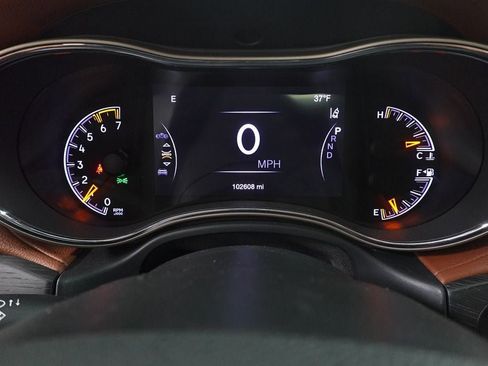 Used 2017 Jeep Grand Cherokee Summit w/ Platinum Series Group image 16