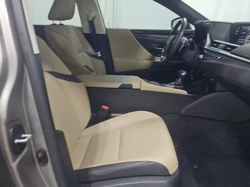 Used 2021 Lexus ES 350 w/ Premium Package image 11