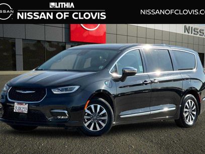 Used 2023 Chrysler Pacifica Limited