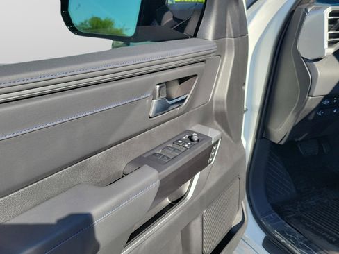 New 2025 Toyota Tundra Platinum image 12