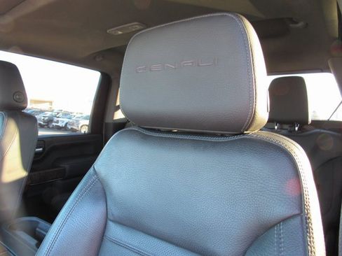 Used 2020 GMC Sierra 2500 Denali w/ Denali Ultimate Package image 14