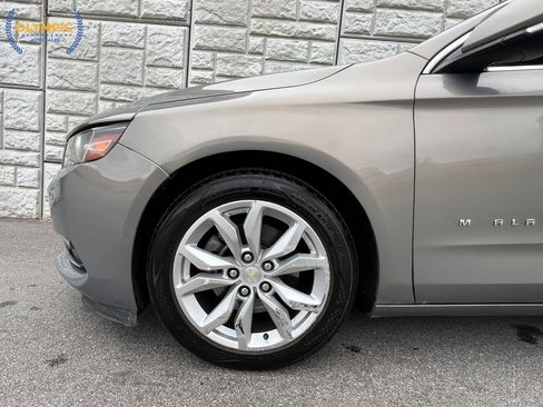 Used 2019 Chevrolet Impala LT FWD image 9