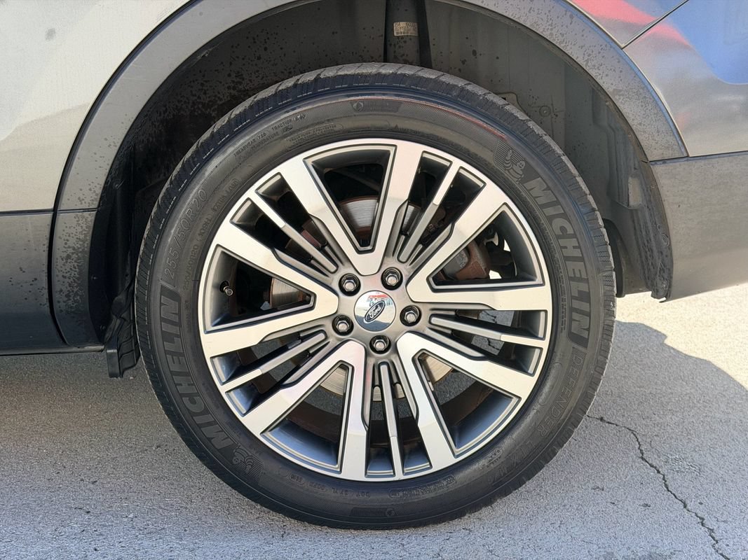 Used 2017 Ford Explorer Platinum AWD/4WD image 30