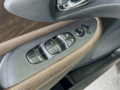 Used 2024 Nissan Murano Platinum w/ Cargo Package image 20