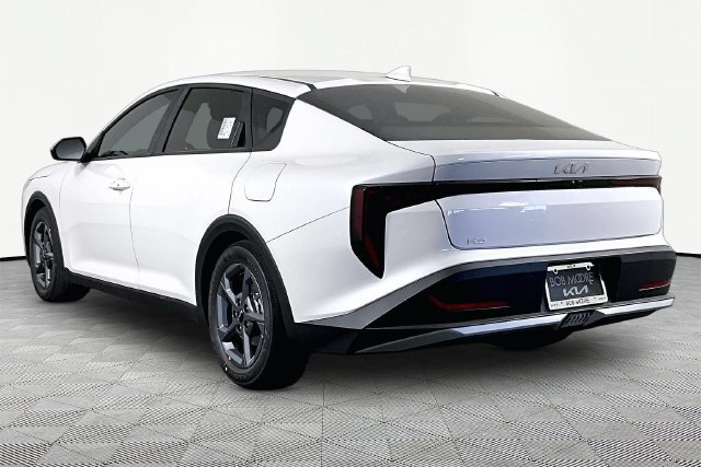 New 2026 Kia K4 FWD image 4