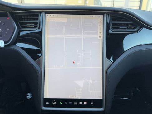 Used 2018 Tesla Model S 75D AWD/4WD image 13