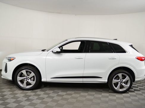 New 2025 Audi Q5 Premium Plus image 2