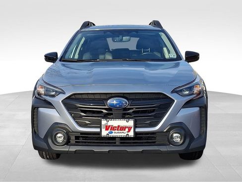 Used 2023 Subaru Outback Onyx Edition image 2