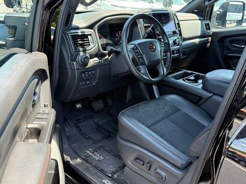 Certified 2024 Nissan Titan PRO-4X AWD/4WD image 9