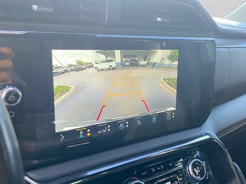 Used 2022 GMC Sierra 1500 AT4 w/ AT4 Premium Package AWD/4WD image 14