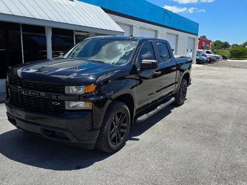 Used 2022 Chevrolet Silverado 1500 Custom w/ Rally Edition AWD/4WD image 2