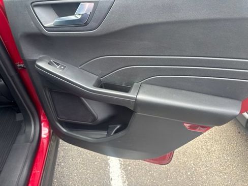 Used 2022 Ford Escape SEL FWD image 20