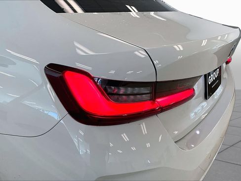 Used 2024 BMW 330i Sedan w/ Premium Package RWD image 26