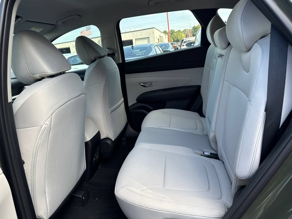 New 2026 Hyundai Tucson SE FWD image 11