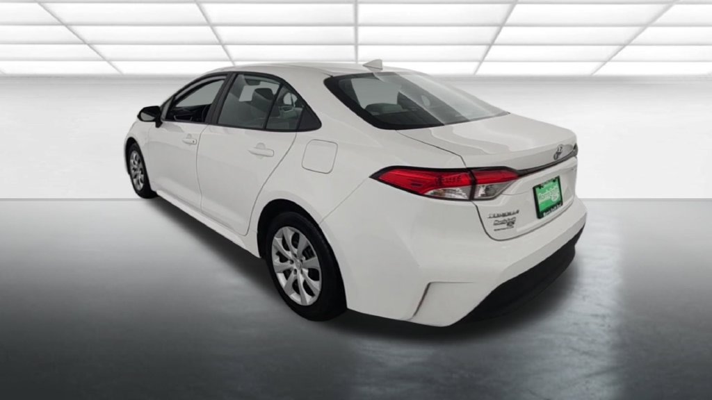 Used 2024 Toyota Corolla LE FWD image 6