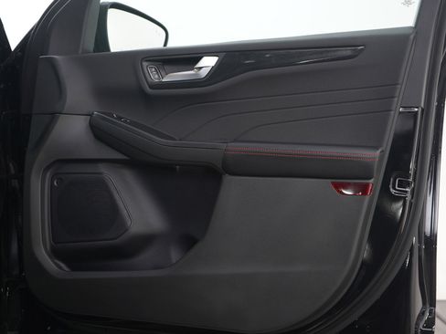 Used 2023 Ford Escape ST-Line w/ Tech Pack #1 image 12