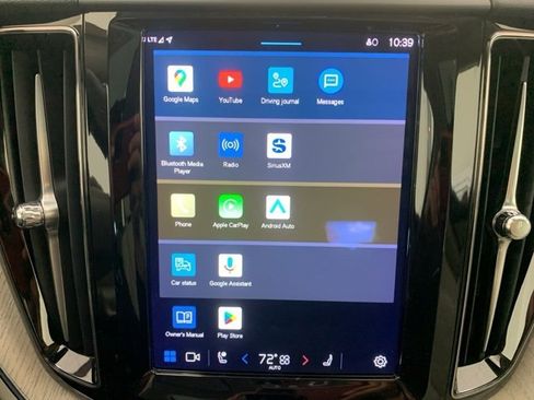 Certified 2023 Volvo XC60 B5 Plus w/ Protection Package Premier image 17