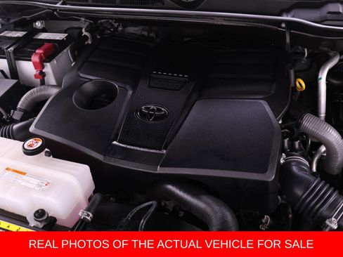Used 2024 Toyota Tundra Limited AWD/4WD image 17