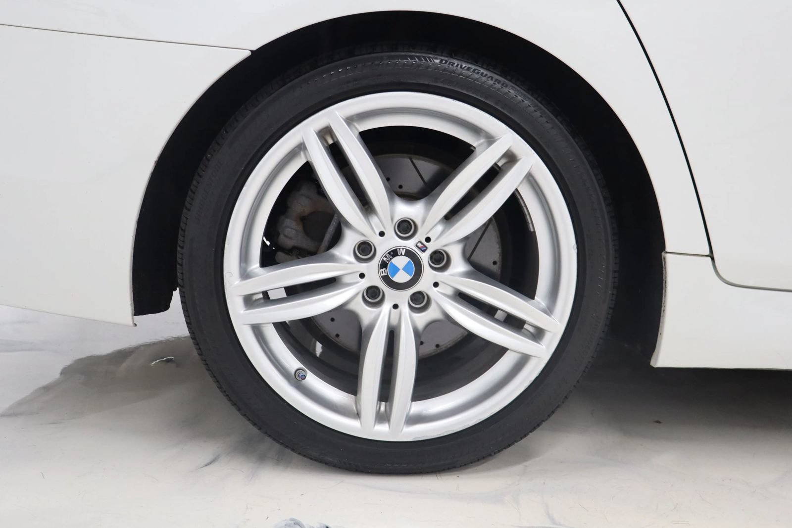 Used 2016 BMW 550i xDrive Sedan AWD/4WD image 11