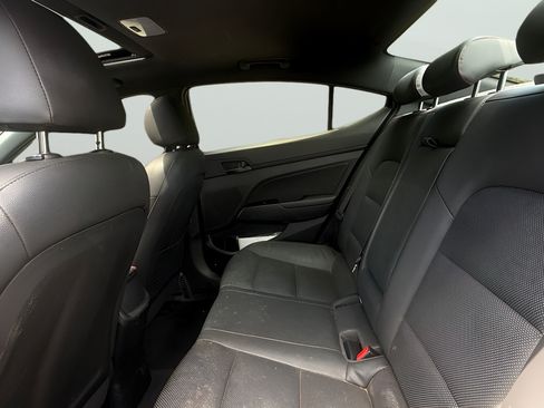 Used 2018 Hyundai Elantra Sport FWD image 13