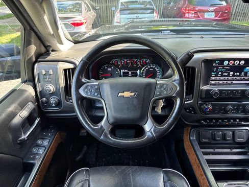 Used 2019 Chevrolet Silverado 2500 High Country w/ Duramax Plus Package AWD/4WD image 21