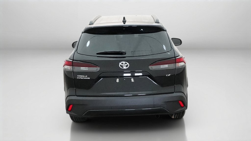 New 2026 Toyota Corolla Cross LE w/ Moonroof Package FWD image 10