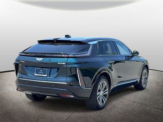 Used 2024 Cadillac Lyriq Luxury w/ LPO, Floor Liner Package AWD/4WD video 2