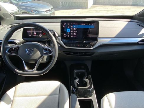 Used 2022 Volkswagen ID.4 Pro S w/ Gradient Package image 9