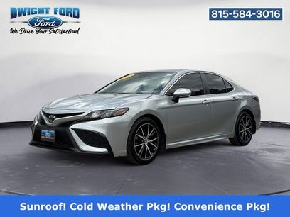 Used 2022 Toyota Camry SE w/ Cold Weather Package