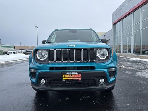 Used 2022 Jeep Renegade Latitude image 2