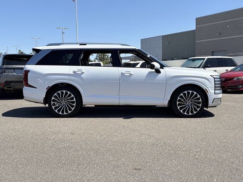 Used 2026 Hyundai Palisade Calligraphy image 5