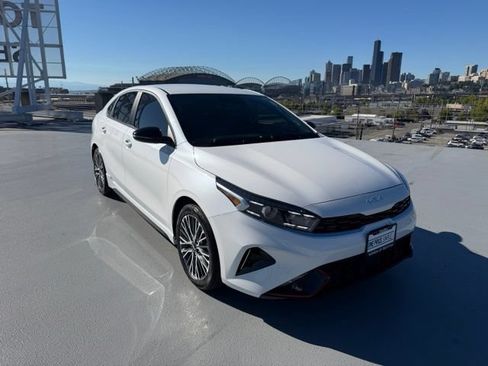 Used 2024 Kia Forte GT-Line FWD image 1
