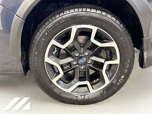 Used 2017 Subaru Crosstrek 2.0i Limited image 32