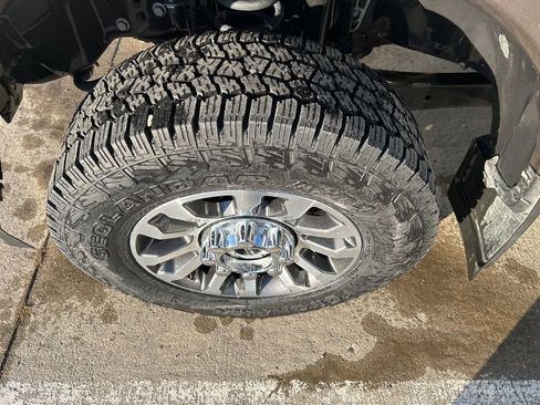 Used 2022 Ford F250 Lariat w/ Lariat Ultimate Package image 31