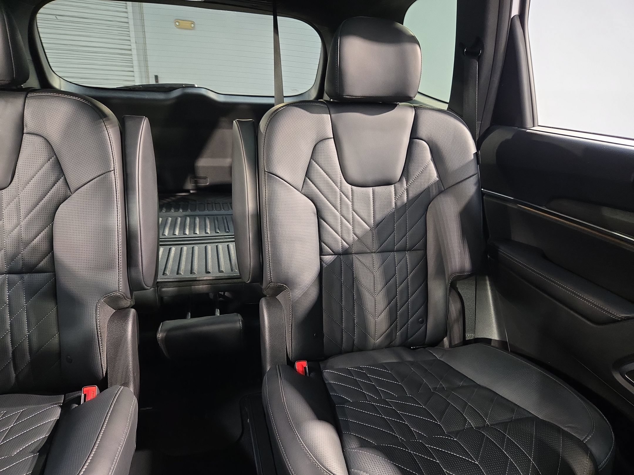 Used 2025 Kia Telluride SX Prestige X-Pro AWD/4WD image 14