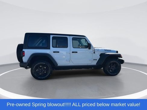 Used 2023 Jeep Wrangler Unlimited w/ Cold Weather Group AWD/4WD image 9