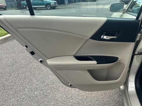 Used 2015 Honda Accord EX-L image 15