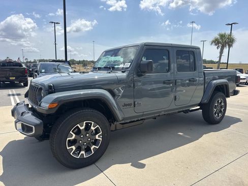 New 2026 Jeep Gladiator Sport AWD/4WD image 3